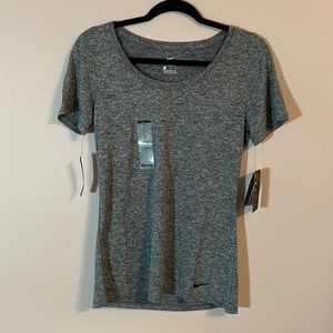 NWT. Nike Women's Dry Legend Scoop Veneer T-Shirt. Blue/Gray Color. Small.